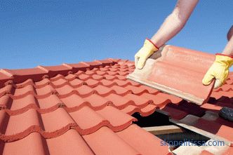 Schließen Sie das Dach im Land - der Preis für die Arbeit, wie viel es kostet, das Dach in einem privaten Haus im Land zu blockieren