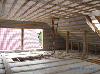 Rahmenhaus 6 bis 6 mit Dachboden, den Vorteilen und der Reihenfolge des Aufbaus des Projektes