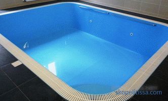 Badehaus mit einem Pool im Inneren: Projekte, Planung, Bau, Bau
