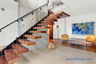 Treppe in einem Privathaus in den zweiten Stock: die besten Designprojekte