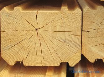 Verbindung von Holz in einer warmen Ecke: die Vor- und Nachteile, Arten und Merkmale ihrer Umsetzung